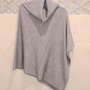 NWT Grey La Fiorentina one size fits most Poncho